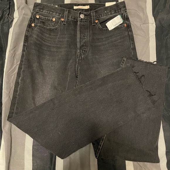 Levi’s jeans 28w 28L - Picture 2 of 9